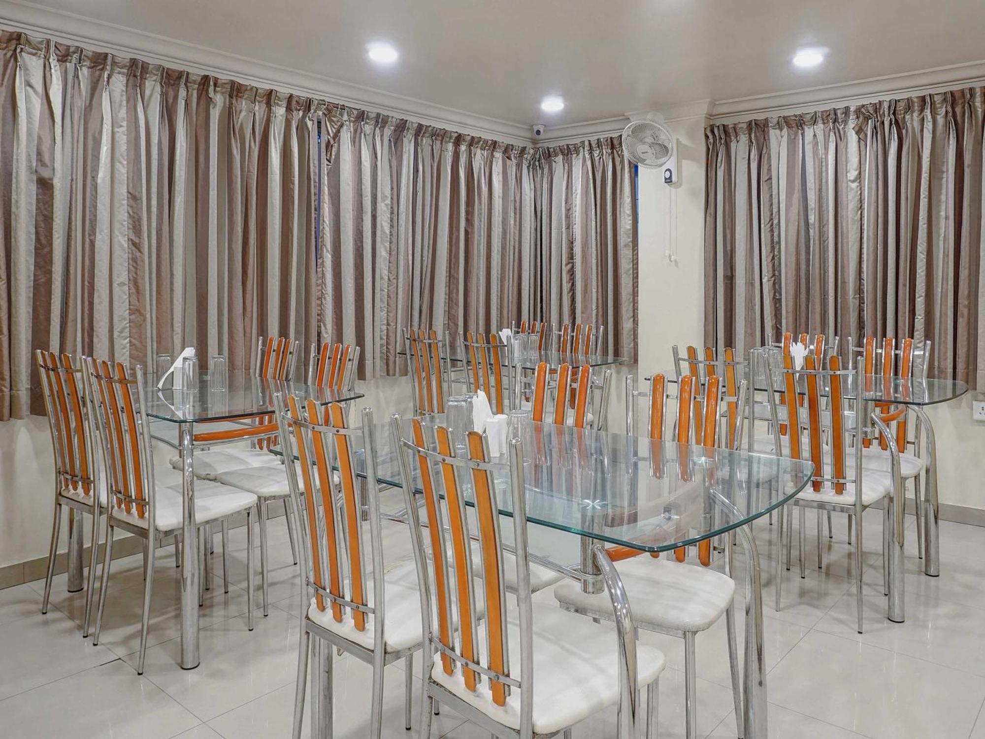 Townhouse Oak Orchard Hotel Pune Extérieur photo
