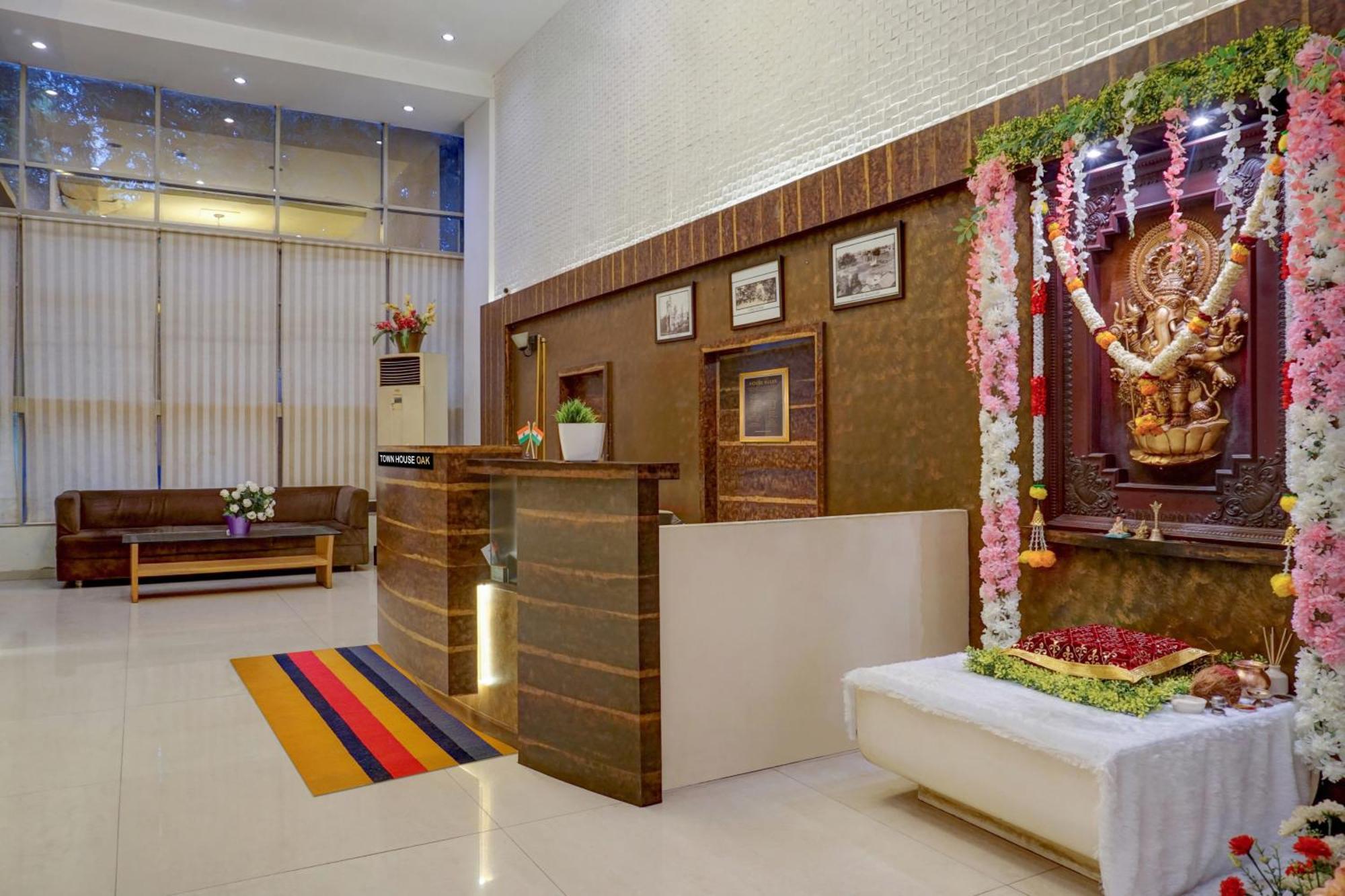 Townhouse Oak Orchard Hotel Pune Extérieur photo