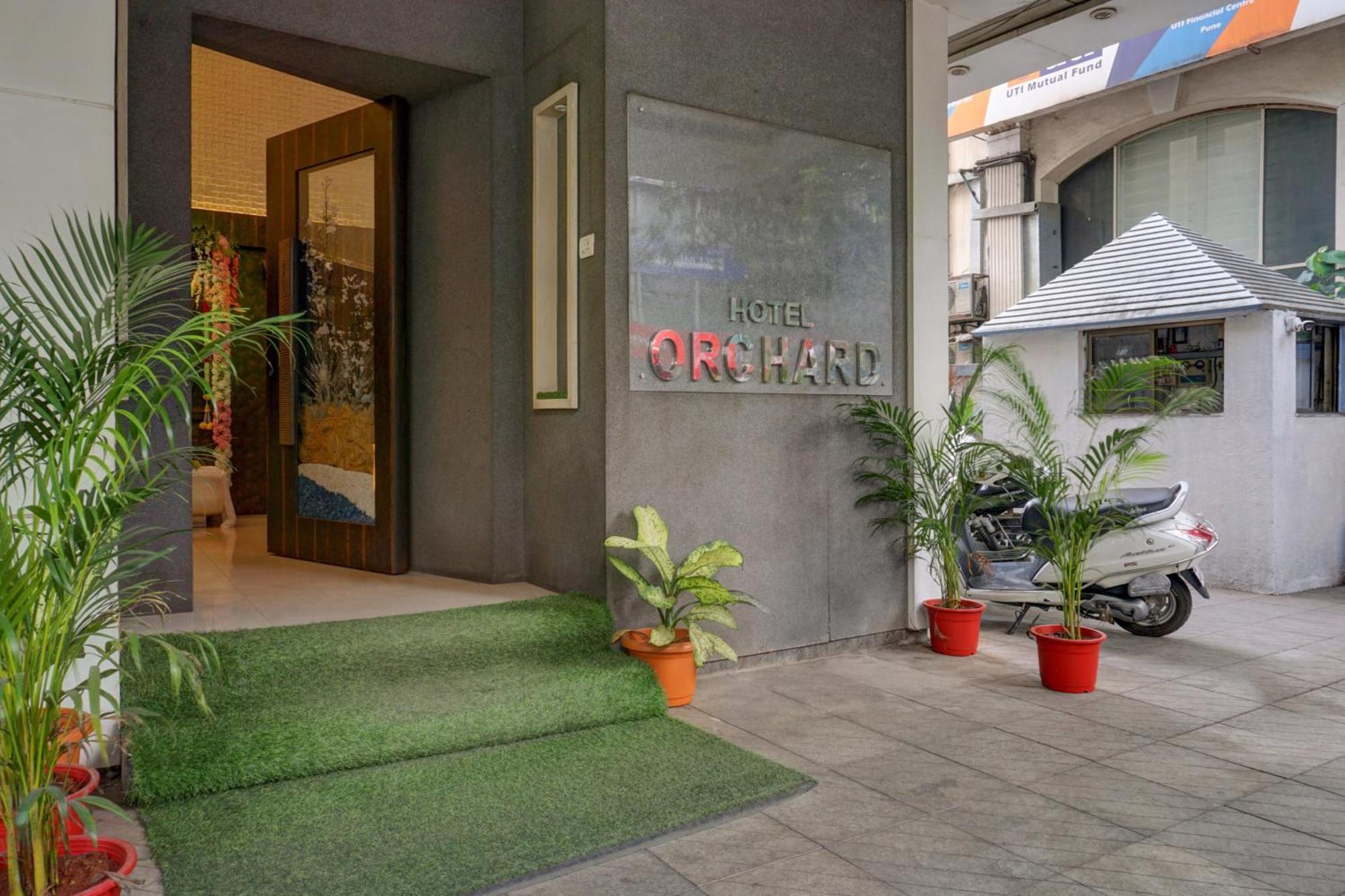 Townhouse Oak Orchard Hotel Pune Extérieur photo